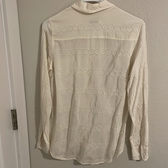 Equipment Femme Eyelet Stripe Silk Shirt XS - Picture 4 of 4